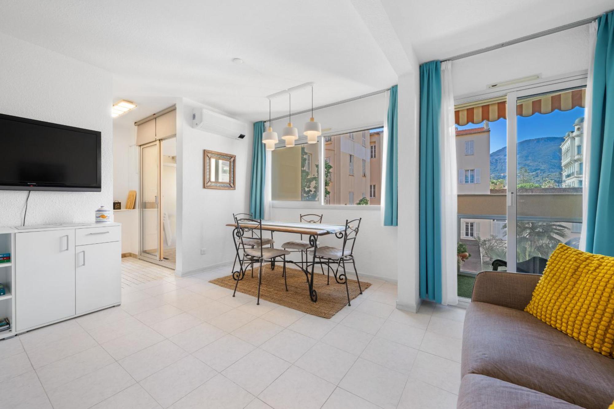 "Charmant Studio" Plein Centre, Calme, Terrasse Menton Luaran gambar